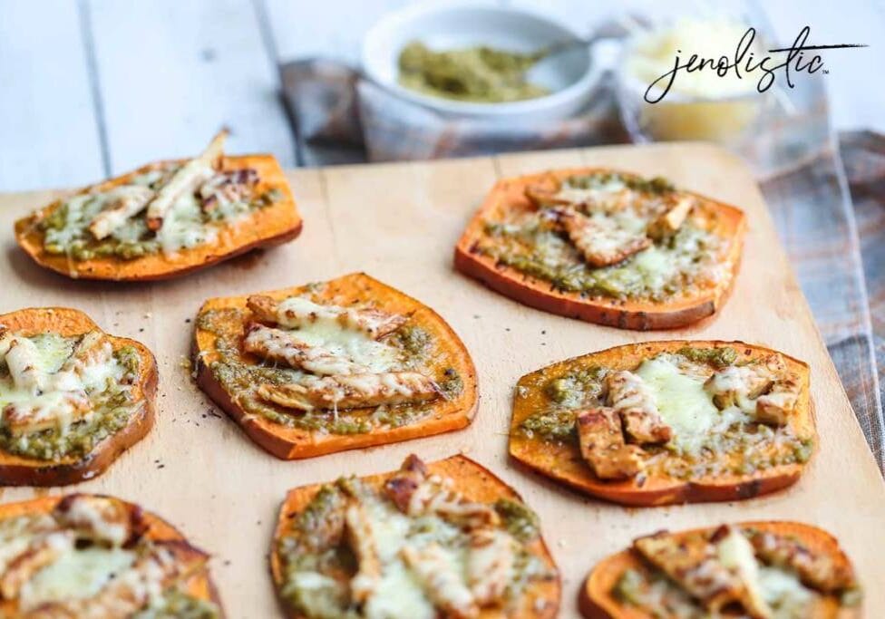 mini-sweet-potato-chicken-pesto-pizzas-4